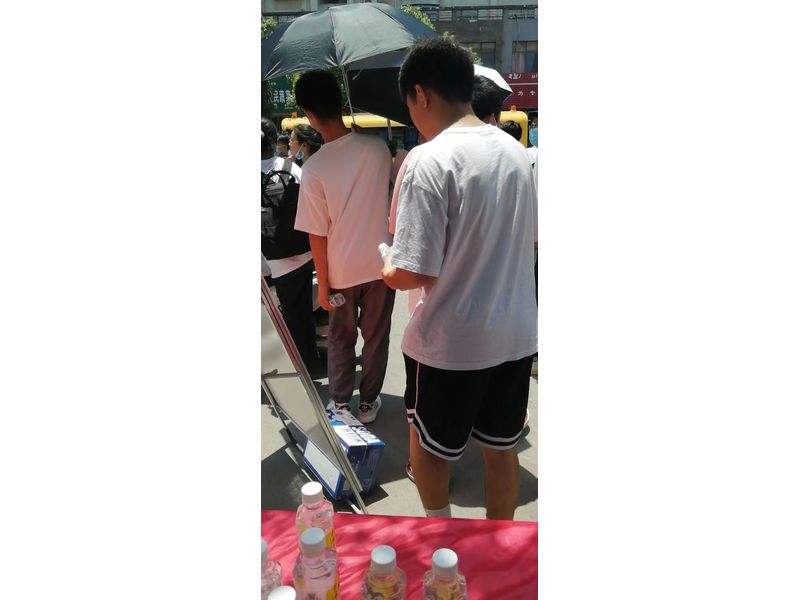 J9集团官网饮品为高考学子助力